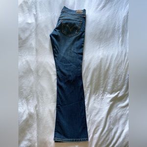 Levi 524 super low jean. W30 L32